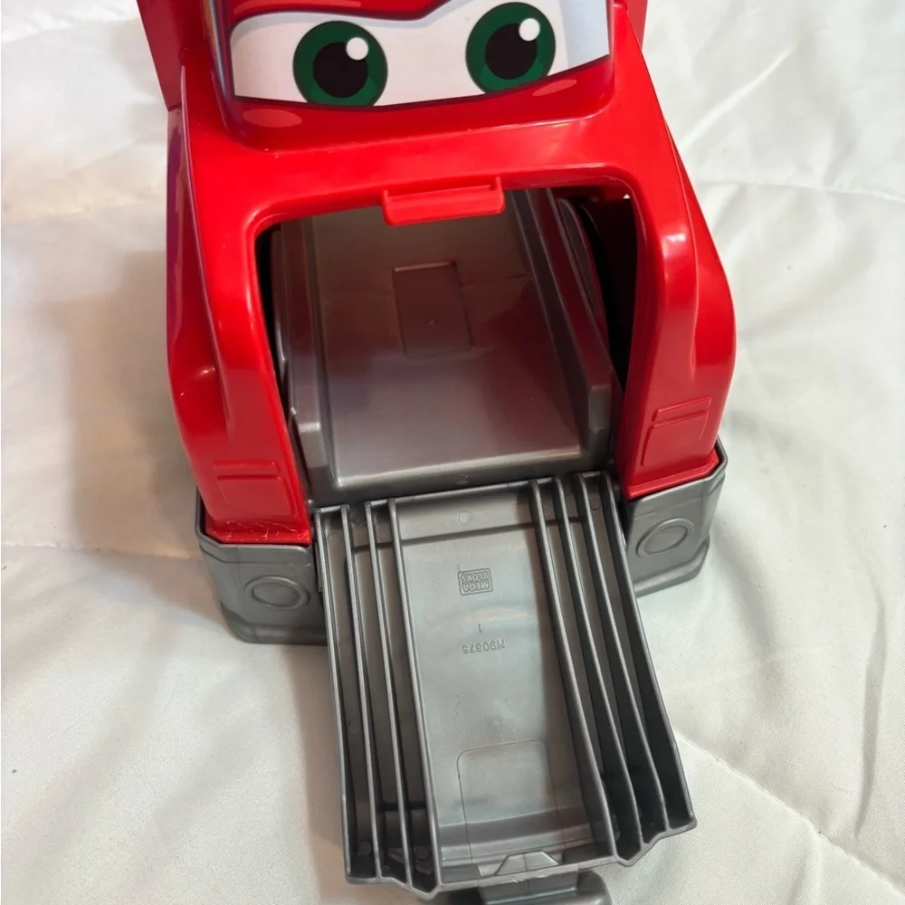 MEGA BLOCKS - Build & Race Rig Truck